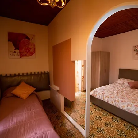 Le Sorelle Bed & Breakfast *