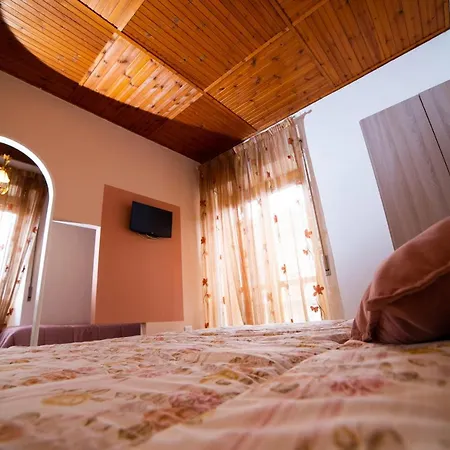 Le Sorelle Bed & Breakfast *